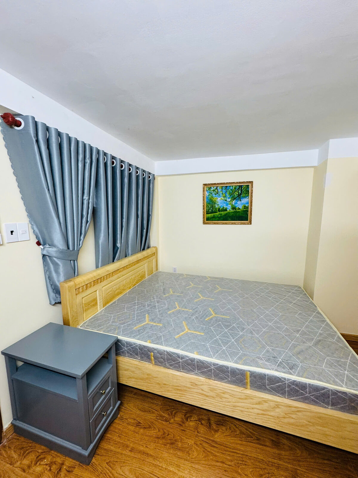 Phòng ngủ thoáng mát bán nhà quận 10